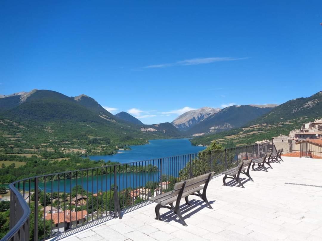 Casa Vacanze Al Castello Villetta Barrea Kültér fotó