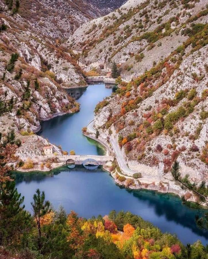 Casa Vacanze Al Castello Villetta Barrea Kültér fotó
